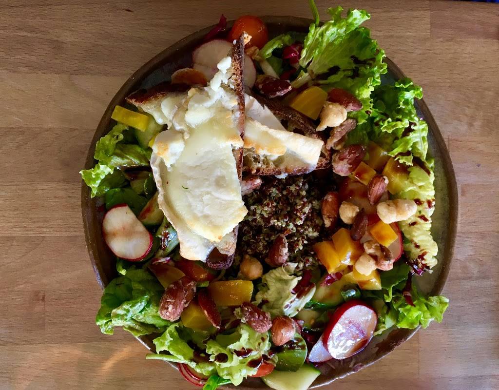 Beaufort - Bistro | restaurant | 414 Rue Saint-Zotique E, Montréal, QC H2S 1L9, Canada | 5142746969 OR +1 514-274-6969