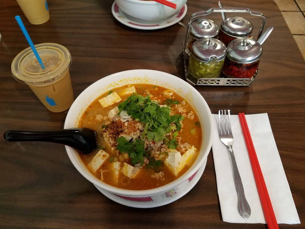 Lucky House Thai Cuisine | restaurant | 2140 University Ave, Berkeley, CA 94704, USA | 5108418900 OR +1 510-841-8900