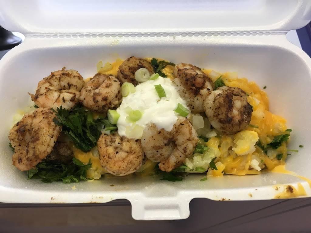 The Jerk Shop | restaurant | 5614 W Chicago Ave, Chicago, IL 60651, USA | 3128241366 OR +1 312-824-1366