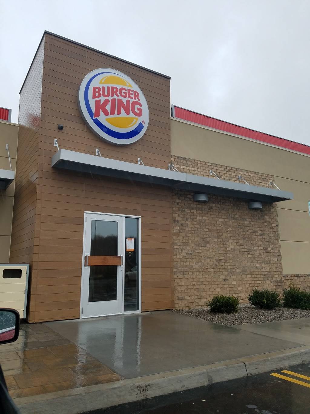 Burger King | restaurant | 1298 NY-332, Farmington, NY 14425, USA | 5853376902 OR +1 585-337-6902