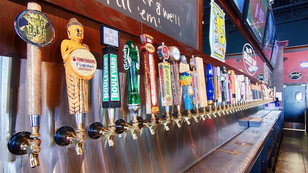 The Brass Tap | restaurant | 895 Wiggins Pass Rd, Naples, FL 34110, USA | 2396316397 OR +1 239-631-6397