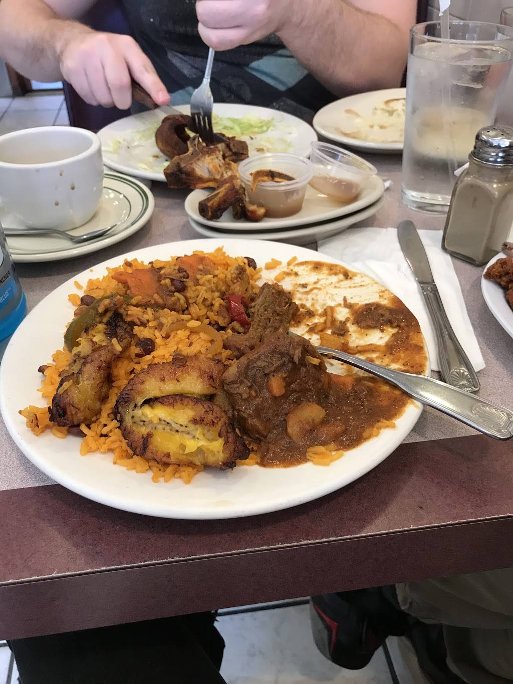 Marys Coffee Shop | cafe | 907 Dekalb Ave, Brooklyn, NY 11221, USA | 9178939559 OR +1 917-893-9559