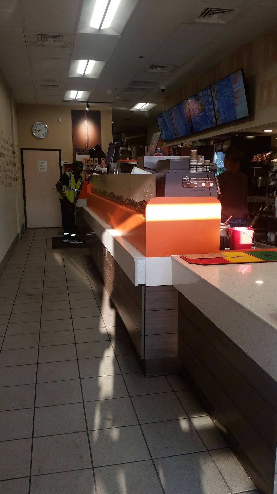 Dunkin | bakery | 315 Centre St, Jamaica Plain, MA 02130, USA | 6179839265 OR +1 617-983-9265