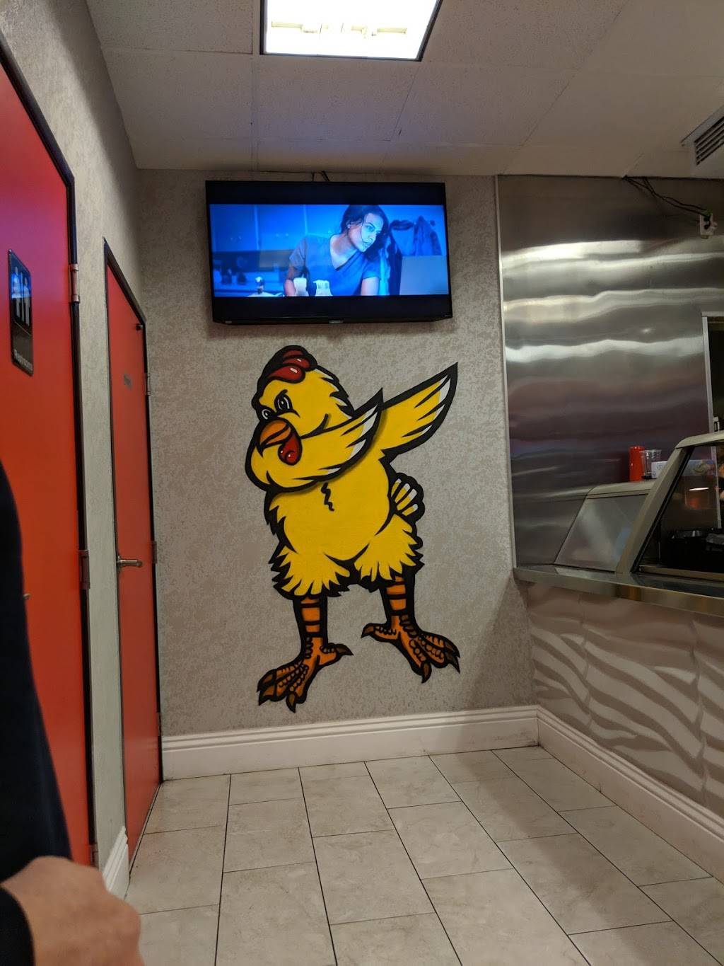 Angry Birdz | restaurant | 5065 Hollywood Blvd ste102, Los Angeles, CA 90027, USA | 3239282825 OR +1 323-928-2825