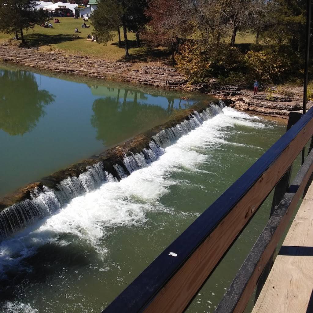 War Eagle Mill | restaurant | 11045 War Eagle Rd, Rogers, AR 72756, USA | 8664927324 OR +1 866-492-7324