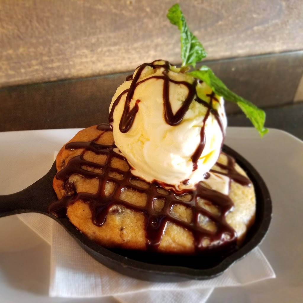 The Del | restaurant | 6565 Del Monte Dr, Houston, TX 77057, USA | 7137509259 OR +1 713-750-9259