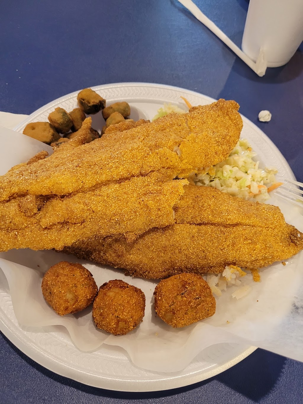 Uncle Larry’s | restaurant | 8700 E Brainerd Rd, Chattanooga, TN 37421, USA | 4236548000 OR +1 423-654-8000