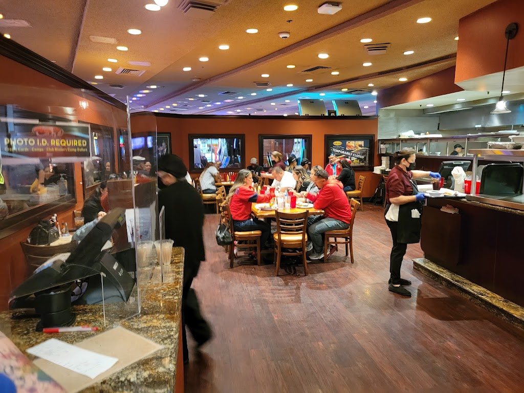 Binions Cafe | restaurant | 128 E Fremont St, Las Vegas, NV 89101, USA | 7023821600 OR +1 702-382-1600