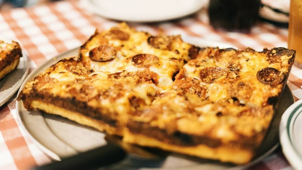 Buddys Pizza | restaurant | 17125 Conant St, Detroit, MI 48212, USA | 3138929001 OR +1 313-892-9001