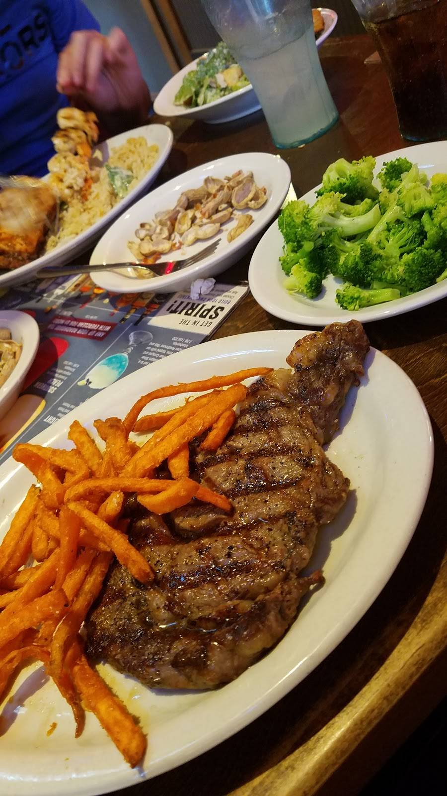 Logans Roadhouse | restaurant | 12950 Northwest Fwy, Houston, TX 77040, USA | 7138957500 OR +1 713-895-7500