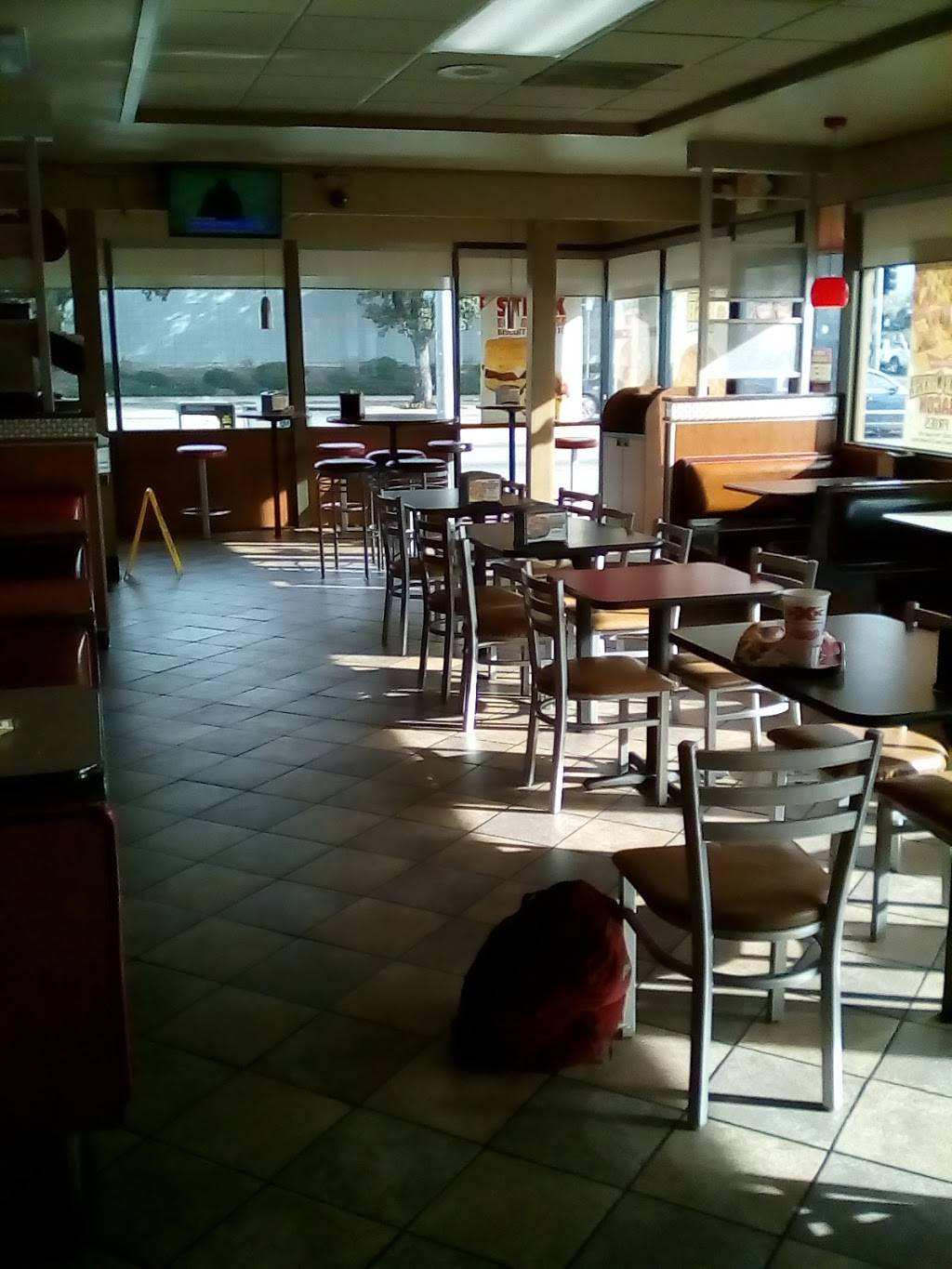 Carls Jr. | restaurant | 14344 Roscoe Blvd, Panorama City, CA 91402, USA | 8188922712 OR +1 818-892-2712