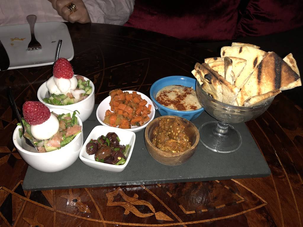 Tagine | restaurant | 132 N Robertson Blvd, Beverly Hills, CA 90211, USA | 3103607535 OR +1 310-360-7535