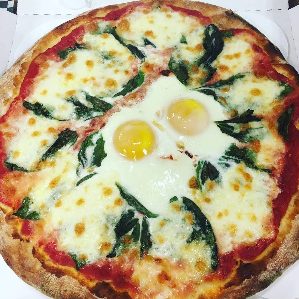 Big River Pizza | meal takeaway | 280 5th St E, St Paul, MN 55101, USA | 6516832186 OR +1 651-683-2186