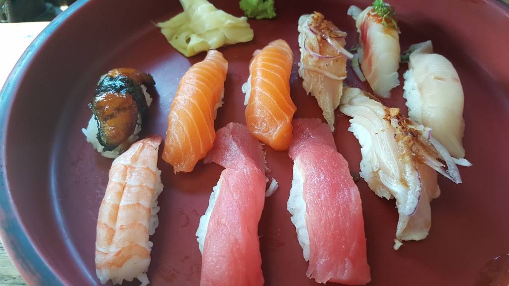 Hakane Sushi | restaurant | 967 E Ojai Ave, Ojai, CA 93023, USA | 8056403070 OR +1 805-640-3070