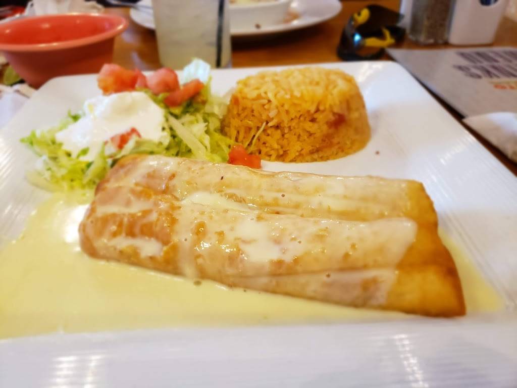 El Cerro Grande | restaurant | 108 S Kings Hwy, Myrtle Beach, SC 29577, USA | 8439469562 OR +1 843-946-9562