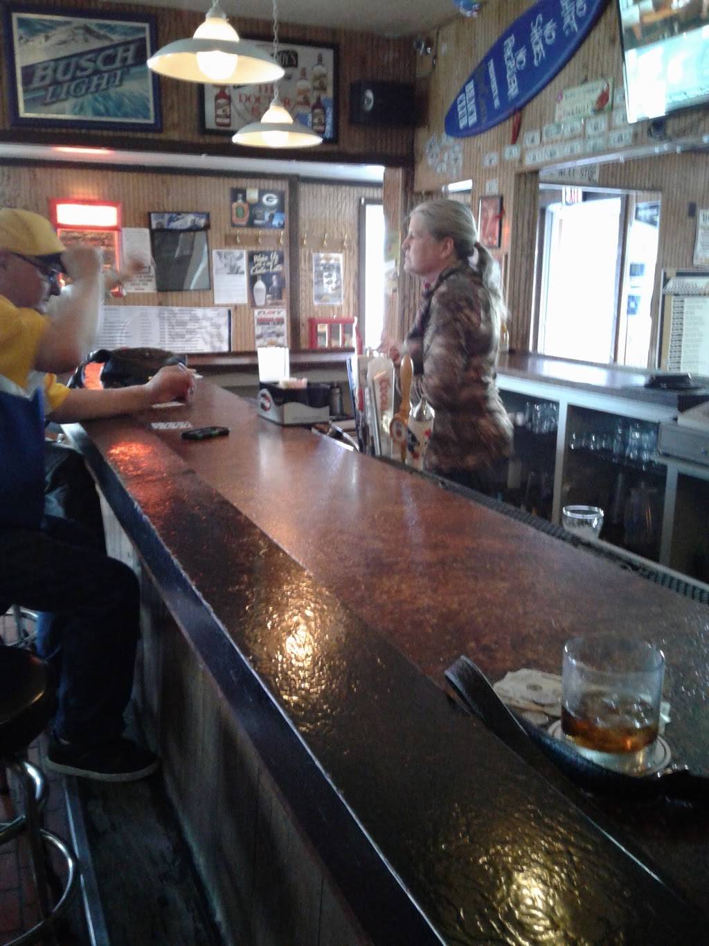 The Next Stop | restaurant | 1600-, 1610 Cass St, Green Bay, WI 54302, USA | 9204688529 OR +1 920-468-8529