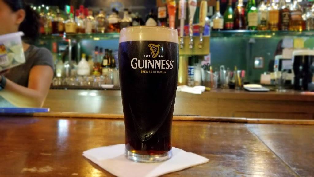 Paddy Flynns | restaurant | 246 Lorton Ave, Burlingame, CA 94010, USA | 6503440284 OR +1 650-344-0284