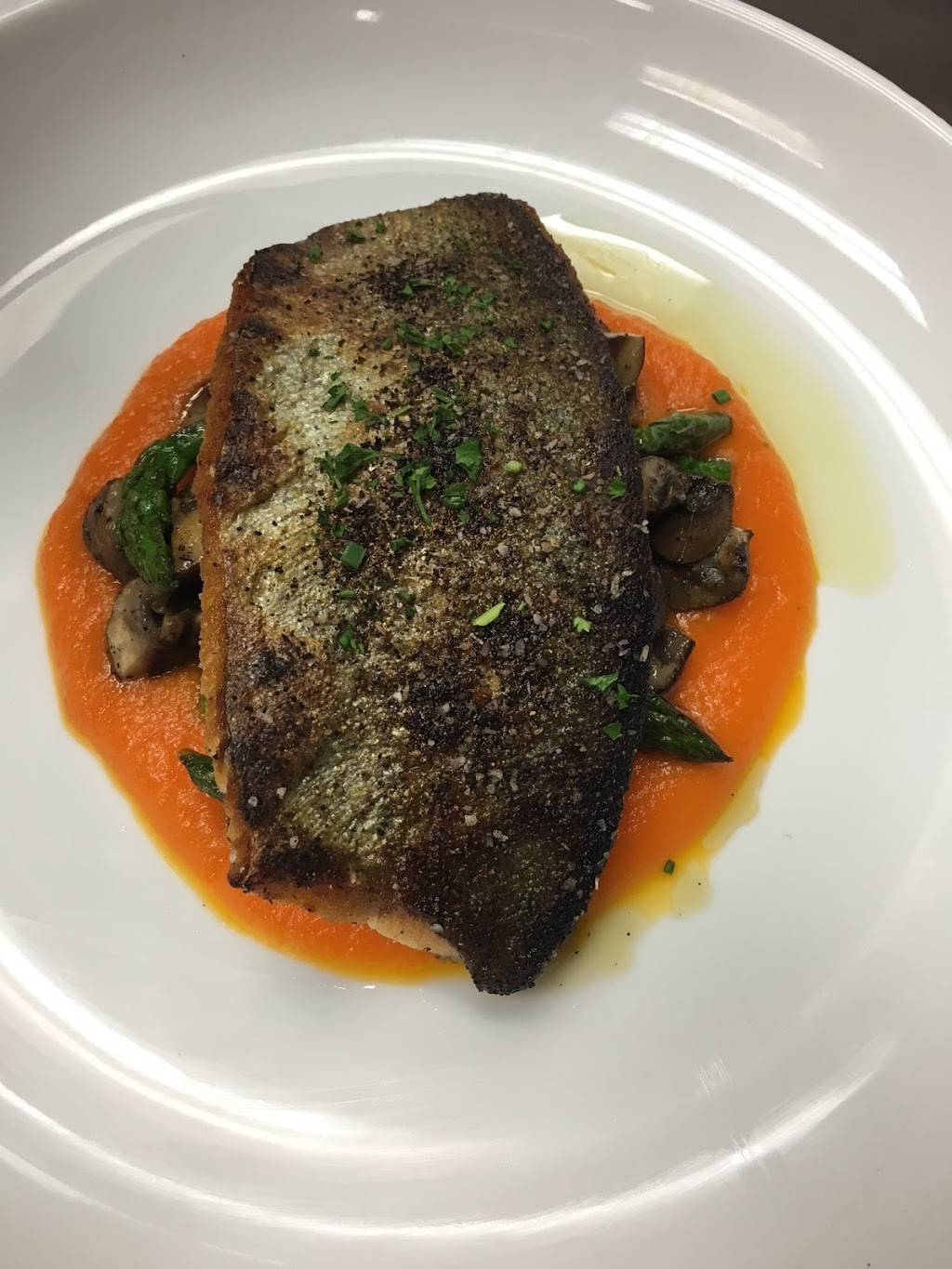 Chop House Asheville Downtown | restaurant | 22 Woodfin St, Asheville, NC 28801, USA | 8282531852 OR +1 828-253-1852