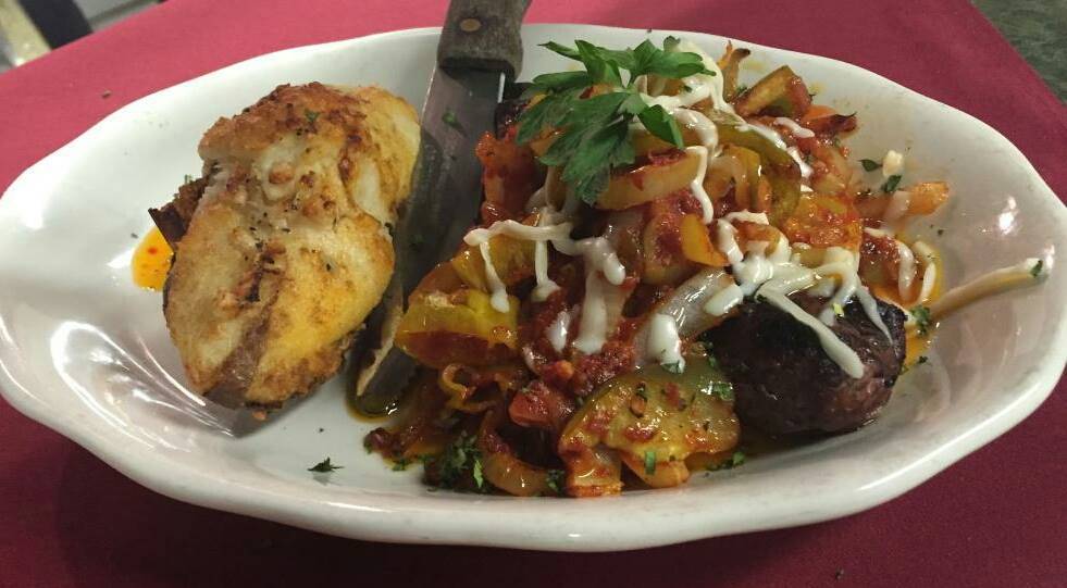 Sweet Basil Restaurant | restaurant | 1012 U.S. 9, Queensbury, NY 12804, USA | 5187925300 OR +1 518-792-5300