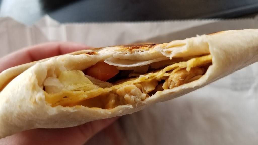 Taco Bell | meal takeaway | 996 Hempstead Turnpike, Franklin Square, NY 11010, USA | 5163589821 OR +1 516-358-9821