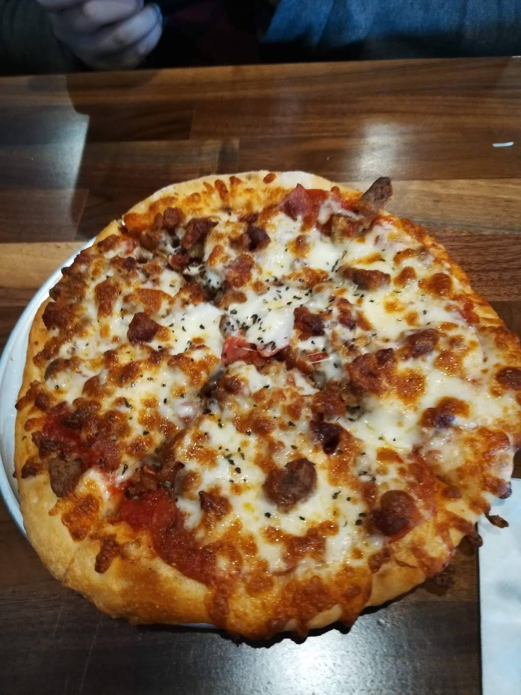 Boombozz Craft Pizza & Taphouse - Elizabethtown | restaurant | 135 The Loop, Elizabethtown, KY 42701, USA | 2706000990 OR +1 270-600-0990