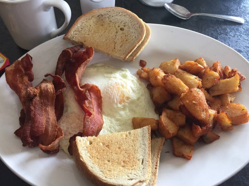 Tonys Family Diner | restaurant | 195 Franklin Blvd, Cambridge, ON N1R 8H3, Canada | 5192677001 OR +1 519-267-7001