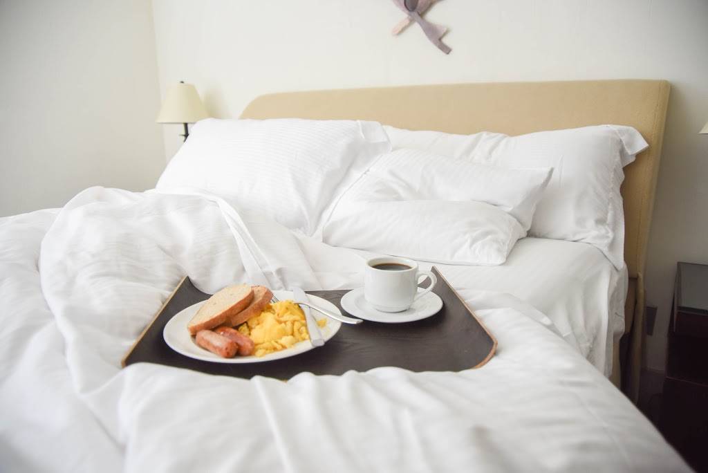 PlumpJack Squaw Valley Inn | restaurant | 1920 Squaw Valley Inn, Olympic Valley, CA 96146, USA | 5305831576 OR +1 530-583-1576