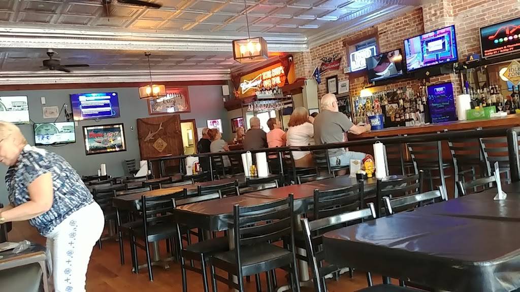 Idle Zone Bar & Grill | restaurant | 3437, 117 E Lake Ave, Auburndale, FL 33823, USA | 8638757932 OR +1 863-875-7932