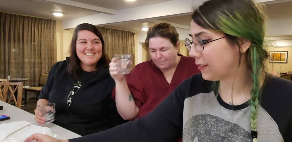 Sky Jockey Bar & Grill | restaurant | Portland, OR 97220, USA | 5032556722 OR +1 503-255-6722