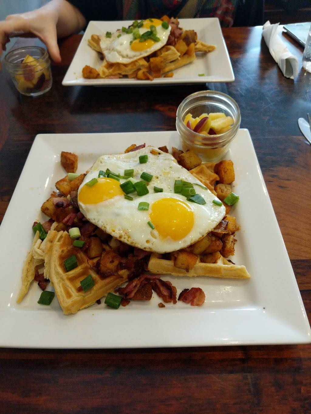 Brick Farm Breakfast | restaurant | 2116 Danforth Ave, Toronto, ON M4C 1J9, Canada | 4164210797 OR +1 416-421-0797