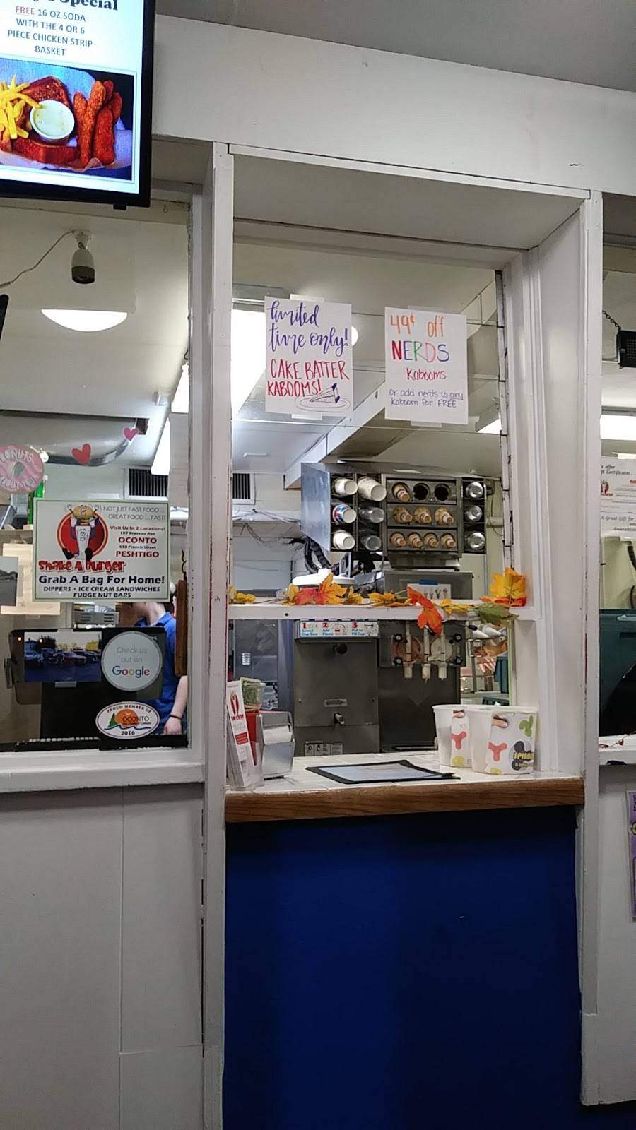 Shake A Burger | restaurant | 107 Brazeau Ave, Oconto, WI 54153, USA | 9208346200 OR +1 920-834-6200