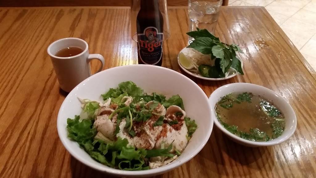 Phở MeKha Restaurant | restaurant | 6846 NE Sandy Blvd, Portland, OR 97213, USA | 5037194584 OR +1 503-719-4584