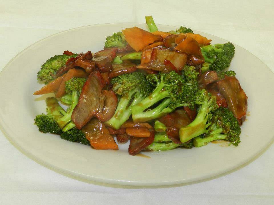 Lucky Star | restaurant | 719 Main St, Winfield, KS 67156, USA | 6204025098 OR +1 620-402-5098