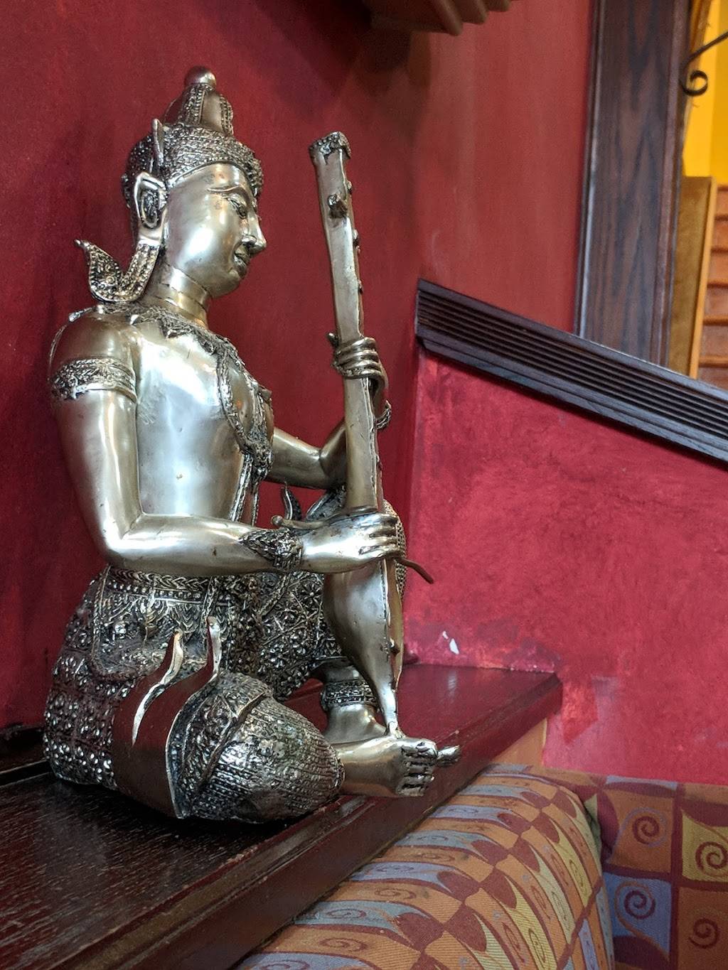 Thipi Thai Restaurant | restaurant | 530 Crescent Blvd # A, Glen Ellyn, IL 60137, USA | 6304699001 OR +1 630-469-9001