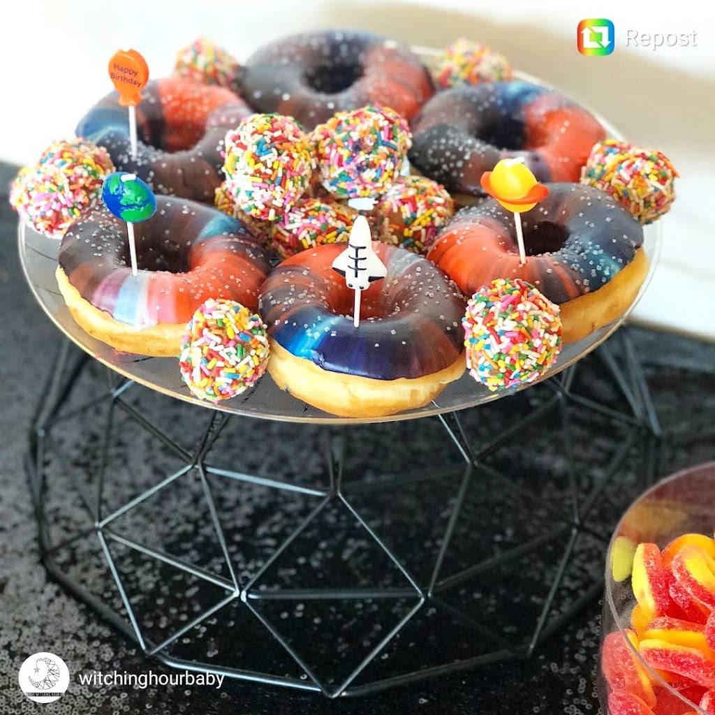 Doughnut District Inc. | cafe | 28601 Marguerite Pkwy A2, Mission Viejo, CA 92692, USA | 9493883737 OR +1 949-388-3737