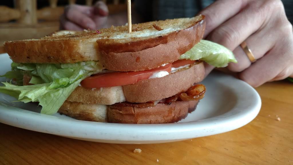 Rumors Bar & Grill | restaurant | 9530 Hemlock Rd NW, Rice, MN 56367, USA | 3203939196 OR +1 320-393-9196