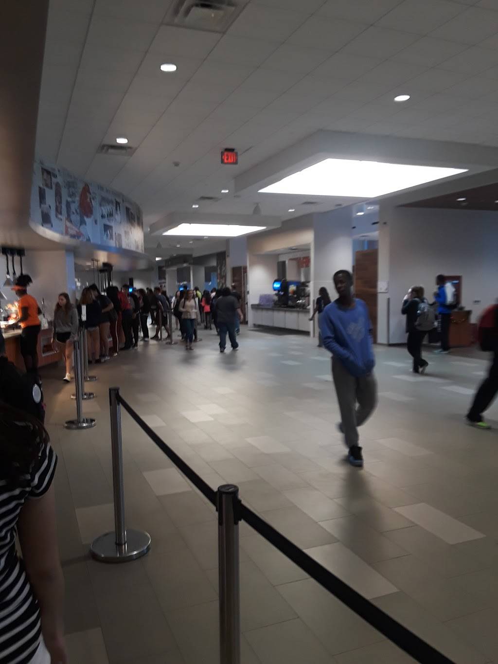 Generals Market | restaurant | 2025-2099 Avenue J, Huntsville, TX 77340, USA | 9362941914 OR +1 936-294-1914