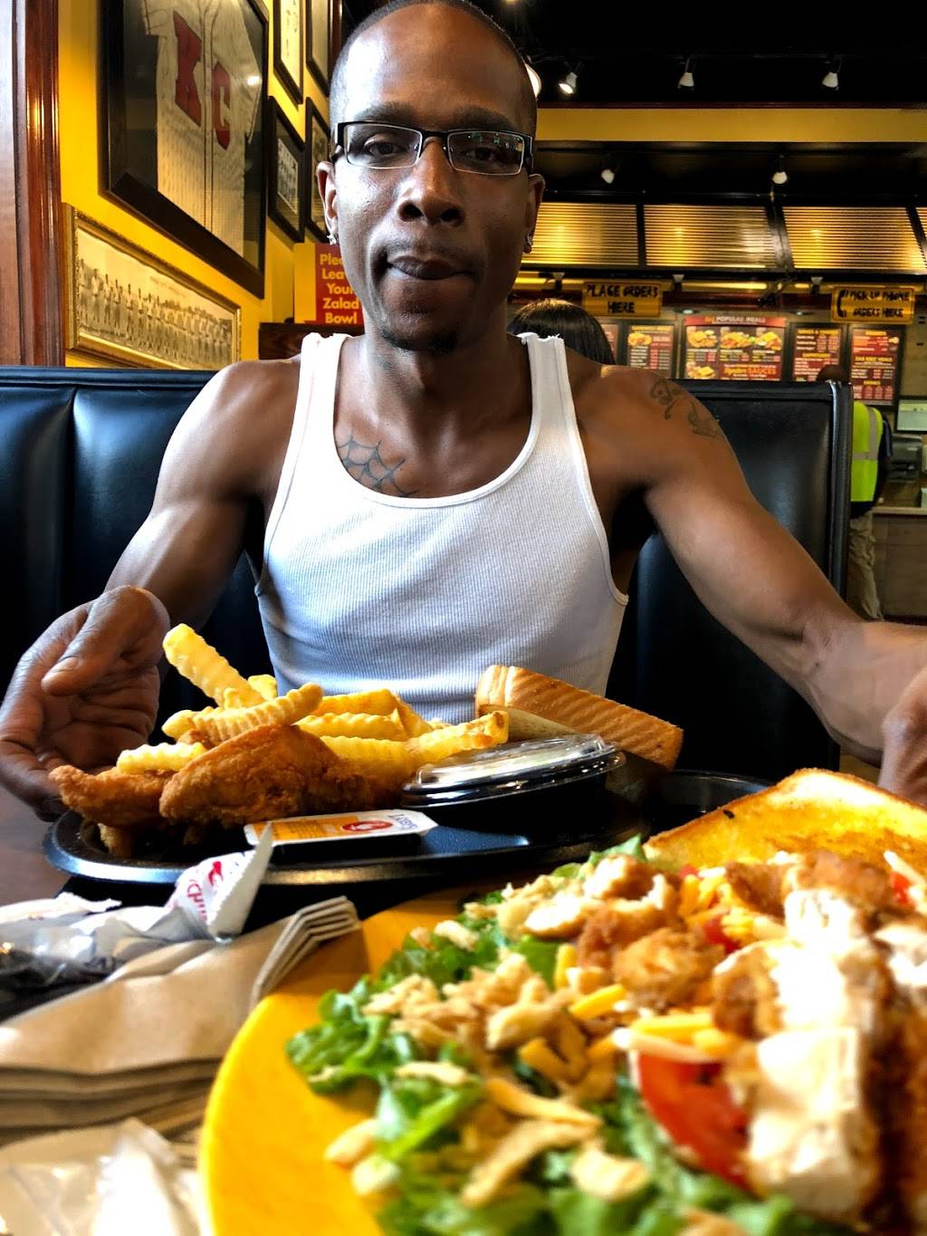 Zaxbys Chicken Fingers & Buffalo Wings | restaurant | 2530 Flat Shoals Rd, College Park, GA 30349, USA | 7709944511 OR +1 770-994-4511