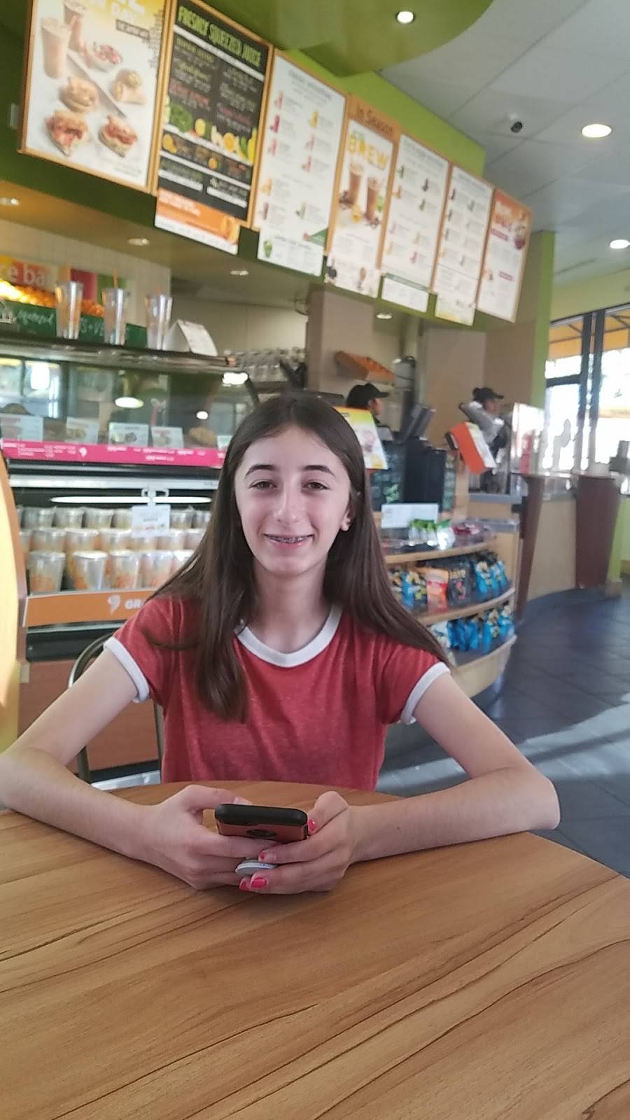 Jamba Juice Anaheim Hills | restaurant | 5731 E Santa Ana Canyon Rd, Anaheim, CA 92807, USA | 7146372265 OR +1 714-637-2265