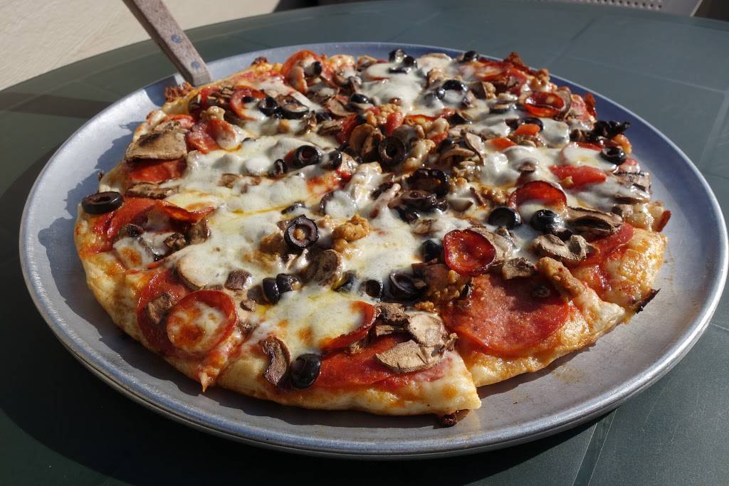 Pizzeria Portofino | restaurant | UPSTAIRS!!!, 274 A St, Eastsound, WA 98245, USA | 3603762085 OR +1 360-376-2085