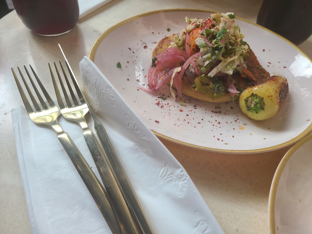 Hermosa Taqueria | restaurant | 2493 Park Ave, Tustin, CA 92782, USA | 6576605361 OR +1 657-660-5361