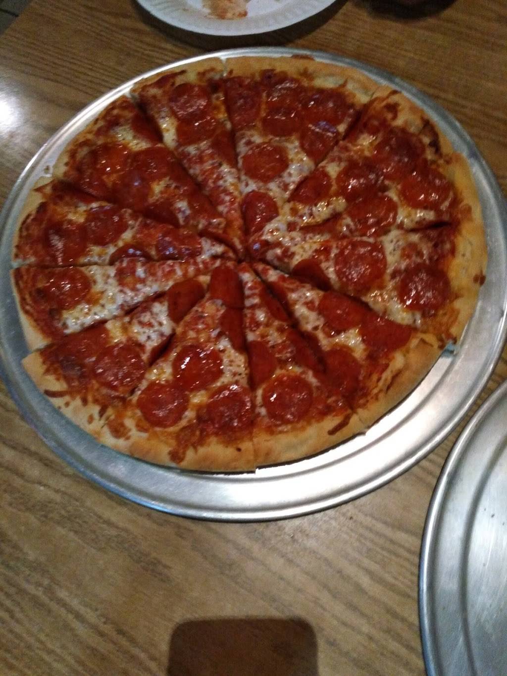 Rosas Pizza | restaurant | 2833 Whitson St, Selma, CA 93662, USA | 5598983024 OR +1 559-898-3024