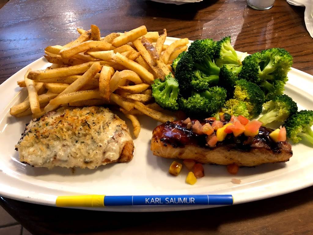 TGI Fridays | restaurant | 2240 N Ocean Ave, Farmingville, NY 11738, USA | 6317363631 OR +1 631-736-3631