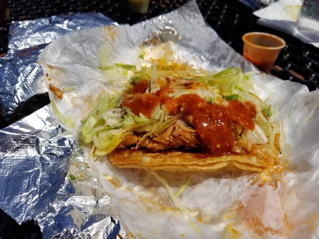 El Paisano | restaurant | 1543 Central Ave, Dubuque, IA 52001, USA | 5635878001 OR +1 563-587-8001