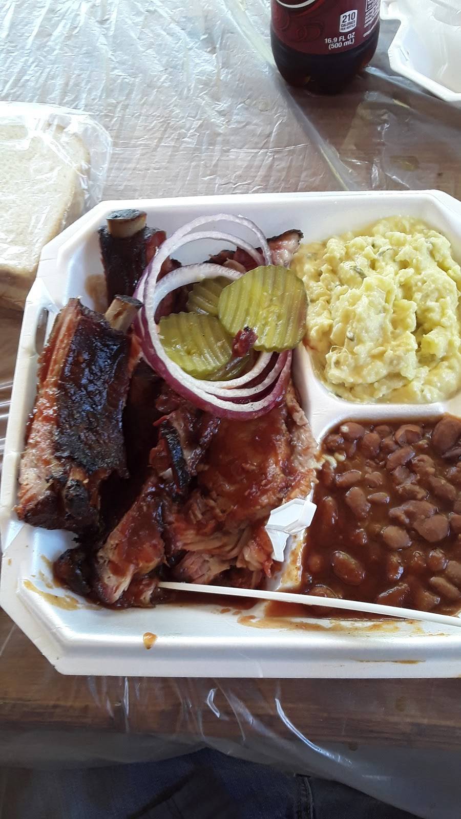 Larrys Countrystyle BBQ | restaurant | 710 W Main St, Madisonville, TX 77864, USA | 9363487487 OR +1 936-348-7487