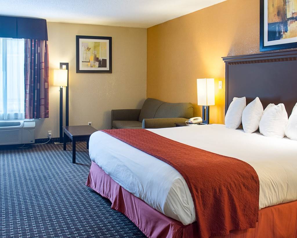 Quality Inn & Suites Quantico | restaurant | 28 Greenspring Dr, Stafford, VA 22554, USA | 5406575566 OR +1 540-657-5566