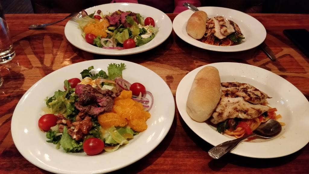 Great American Pub Phoenixville | restaurant | 148 Bridge St, Phoenixville, PA 19460, USA | 6109173333 OR +1 610-917-3333