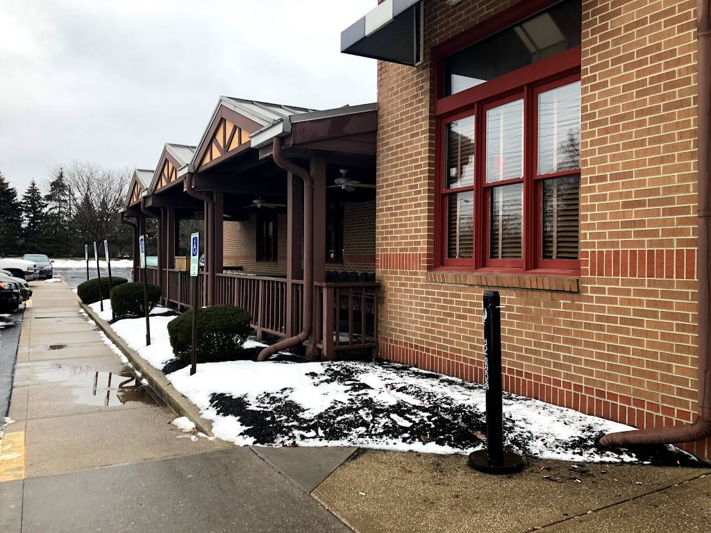 LongHorn Steakhouse | meal takeaway | 6015 Enterprise Pkwy, Solon, OH 44139, USA | 4404989553 OR +1 440-498-9553