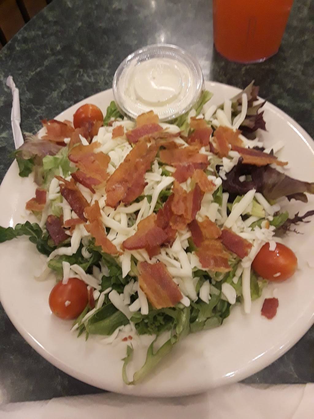 The Gourmet Pizza Shoppe | restaurant | 120 E State St, Redlands, CA 92373, USA | 9097923313 OR +1 909-792-3313