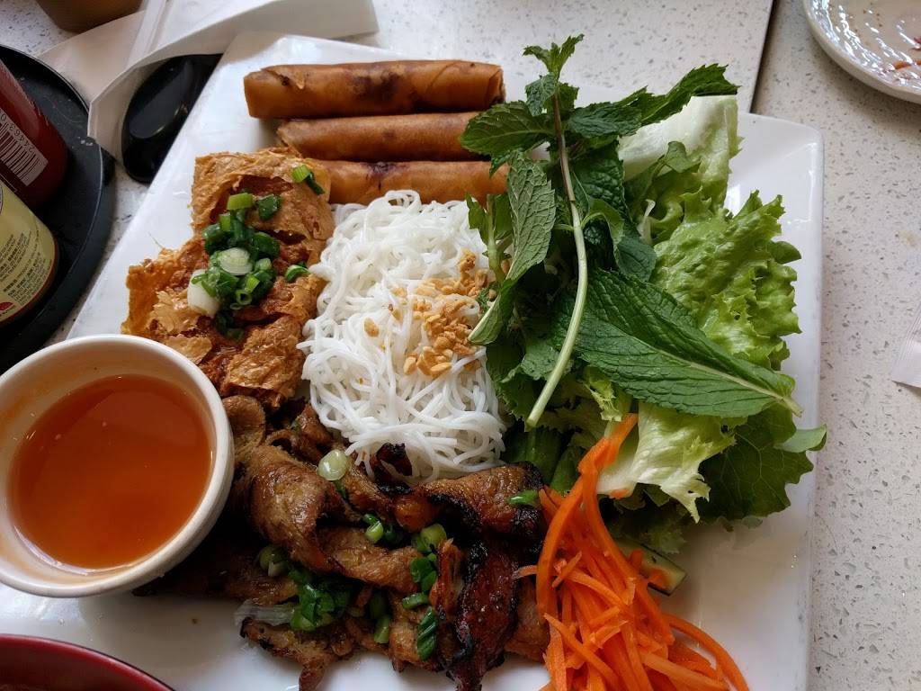 Pho Ba Co | restaurant | 4250 Barranca Pkwy, Irvine, CA 92604, USA | 9498578808 OR +1 949-857-8808